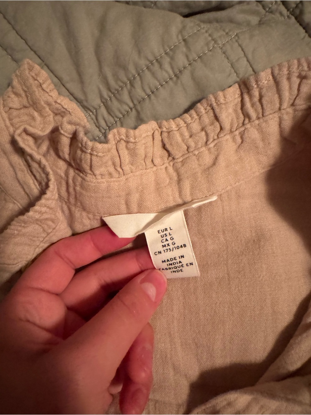 H&M Ruffle Sleeve Button-Down Top - Picture 2 of 3